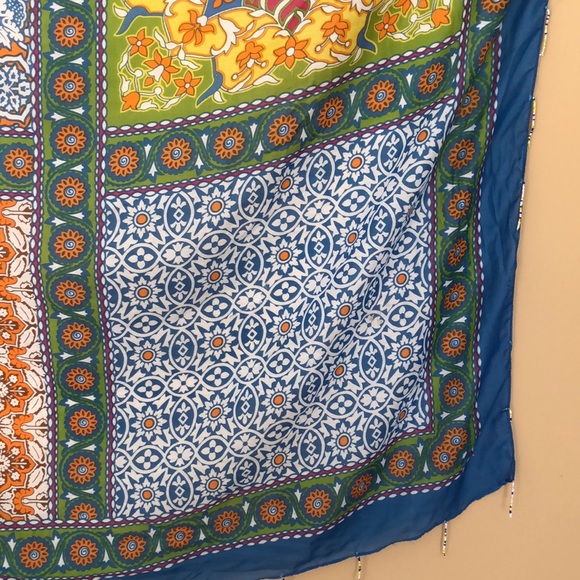 Love bead tassel patchwork scarf - Picture 3 of 8